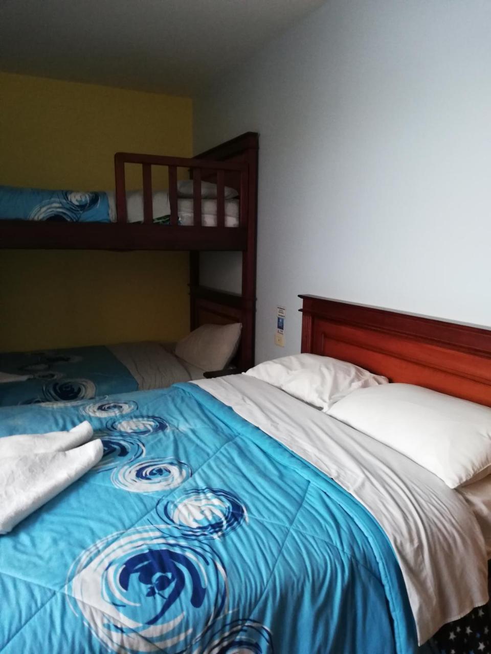 באניוס Club Ejecutivo Hotel מראה חיצוני תמונה